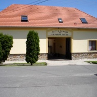 Szűts Panzió Fertőrákos Szűts Panzió Fertőrákos