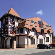 Hotel Kumánia*** superior Hotel Kumánia*** superior