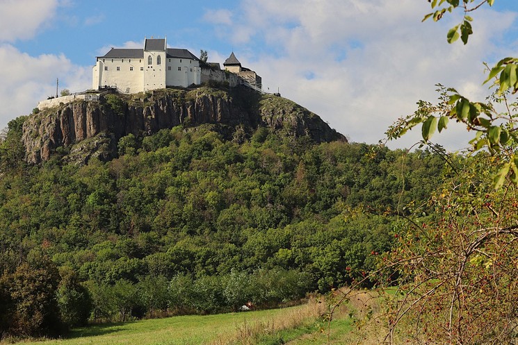 Fedezze fel Füzér Várát és ismerje meg történelmét!
