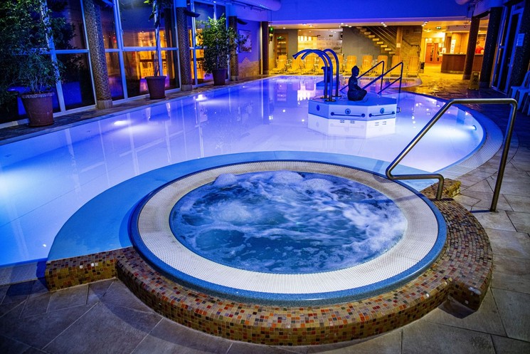 Pikkelysömör kezelése Harkányban, gyógyvizes psoriasis program szállással, ellátással