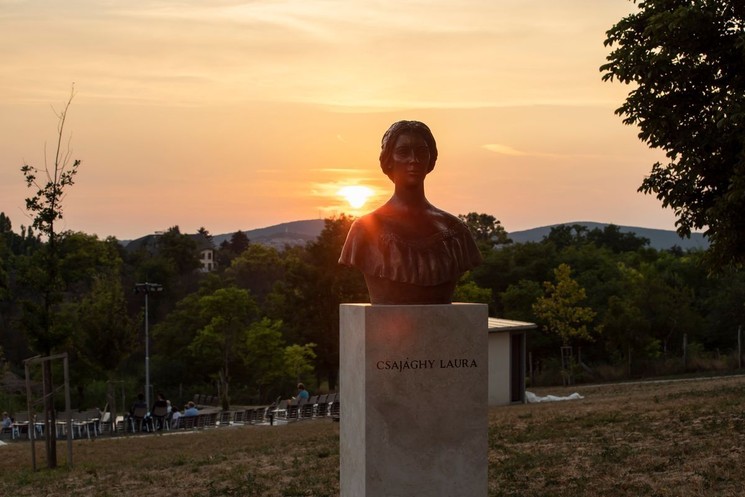 Csajághy Laura Színpad program 2026 Kápolnásnyék