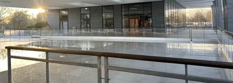 Korcsolyapálya Bükfürdő 2025 / 2026. Jégpálya a téli szezonban a Termál téren