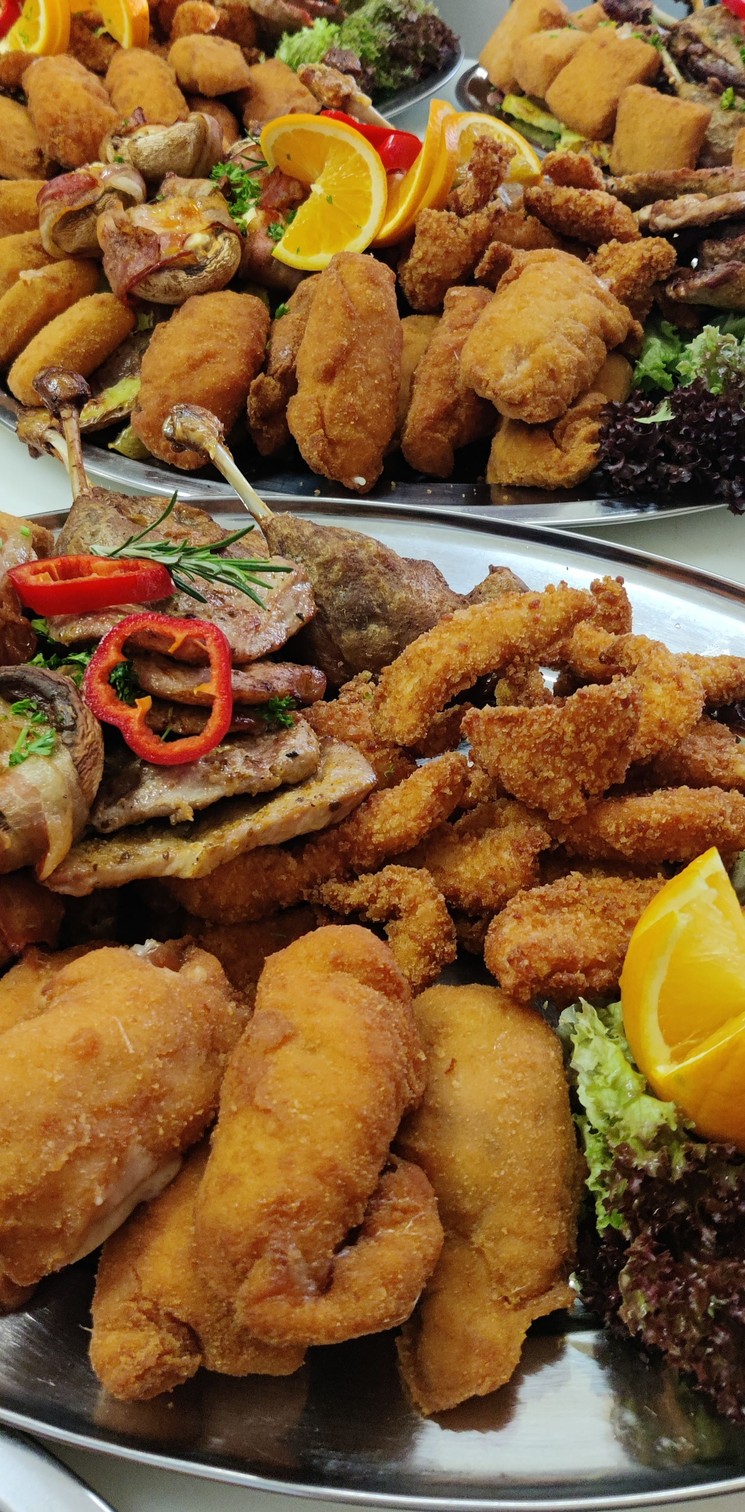 Ételrendelés Monoron és környékén, hidegtálak és meleg ételek kiszállítással 