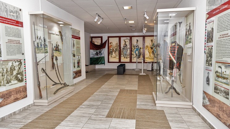 Katonai kiállítás a magyar katonai hősiesség és helytállás emlékére Pákozdon, a Katonai Emlékparkban