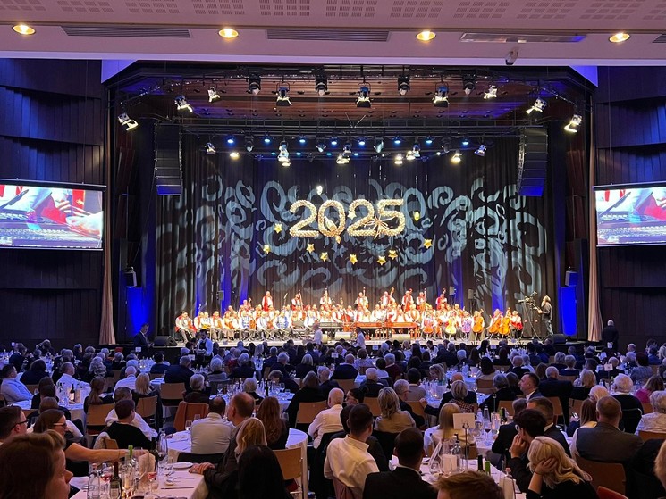 Gálavacsora Budapest 2025. Előszilveszteri borkóstolós ünnepi gasztronómiai utazás vendégművészekkel