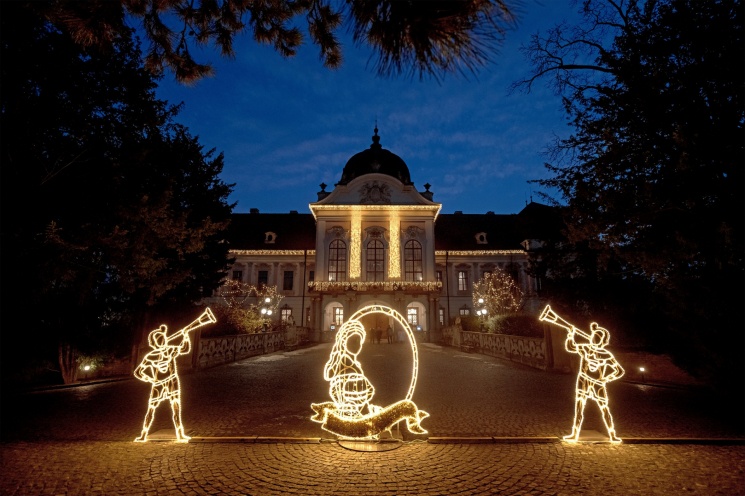 Erzsébet királyné fénykertje 2025. Látogasson el a Gödöllői Királyi Kastély Fényparkjába!