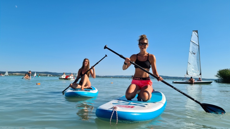 Balatoni csapatépítés, outdoor és indoor programok vízparti szállással Tihanyban