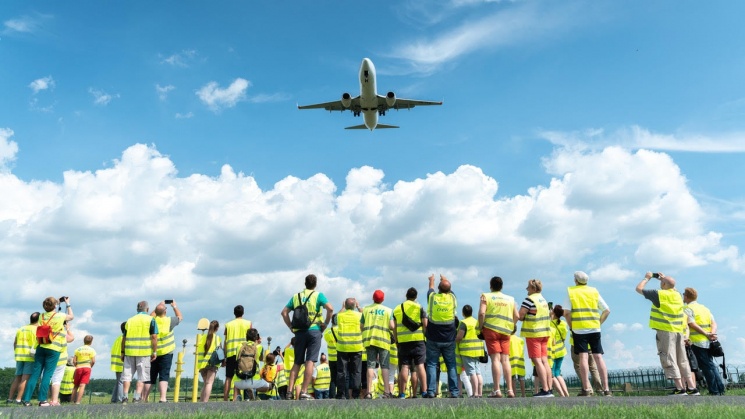 Élmény ajándékutalvány 2025. Reptérlátogatás és Aeropark  belépő élmény-ajándék