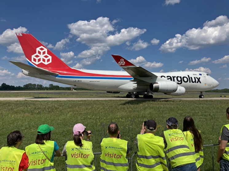Reptérlátogatás Budapest 2024. Egyéni, csoportos és VIP reptérlátogatás az Aeroparkban