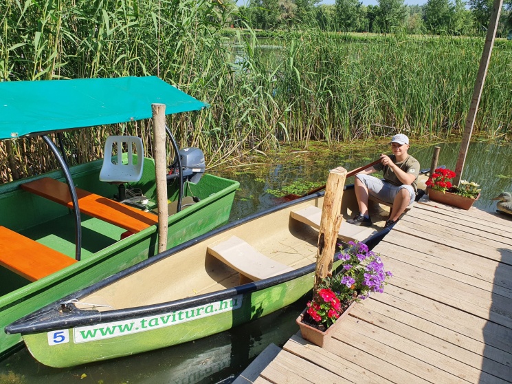 Tisza-tavi kenutúra 2024. Fedezze fel a tó csodálatos élővilágát biztonságos túrakenukkal!