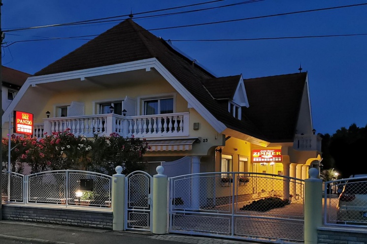 Balatonfüred Szilveszter. Várjuk és köszöntsük együtt az új esztendőt a Gold Haus Panzióban****
