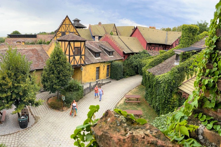 Élménybirtok Bikal