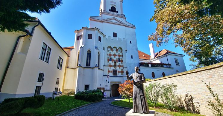 Emlékhelyek Napja Győr 2026 - Nemzeti Emlékhelyek Napja a Káptalandombon