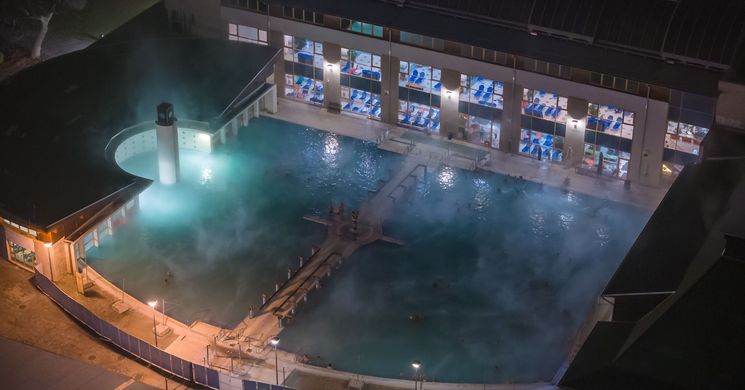 Harkányi éjszakai fürdőzés 2025