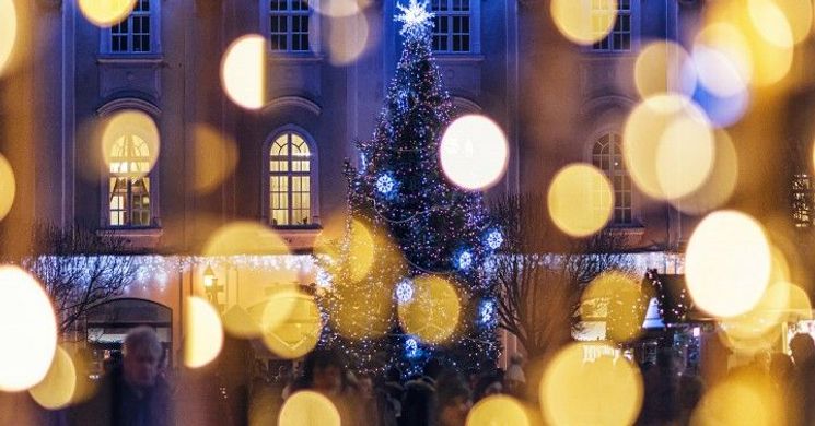 Adventi Vásár Székesfehérvár 2025