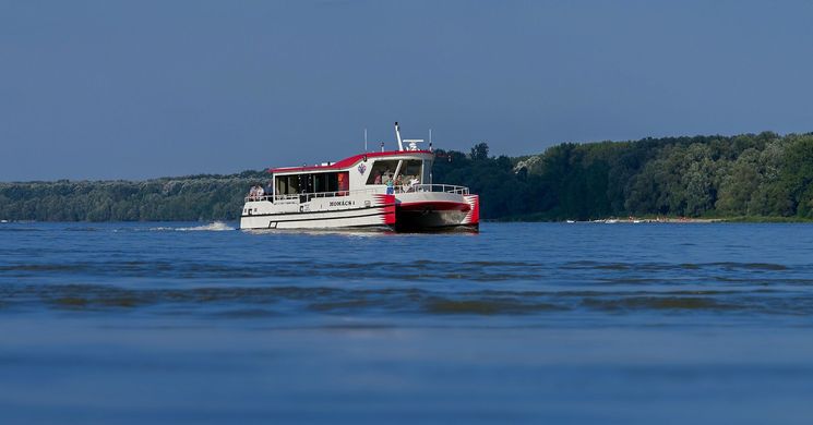 Hajókirándulás Mohács 2026. Dunai hajózás ismeretterjesztő előadással 
