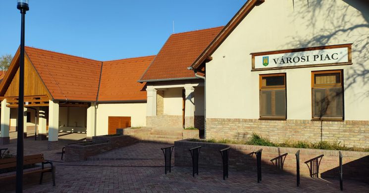 Új Városi Piac Fót  2025