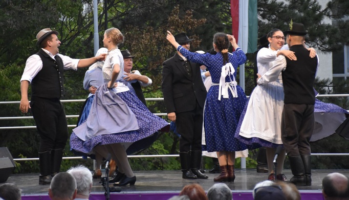 Gyere a parkba!  2024. Nyárbúcsúztató családi programok Veszprémben