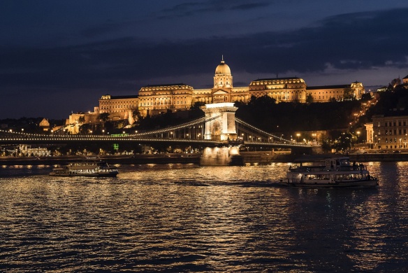 Sétahajózás a Dunán Budapesten, minden nap 19:00 órától 