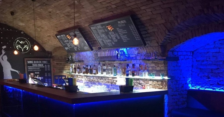 pub facebook találkozó helyén