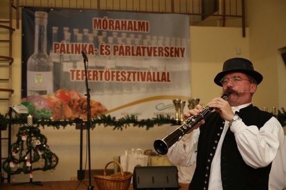 Mórahalmi Pálinkaverseny és Tepertőfesztivál 2019
