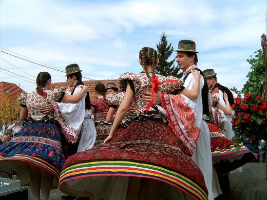 Maty�f�ldi Folkl�rfesztiv�l 2018. Hamis�tatlan n�pi fesztiv�l Mez�k�vesden