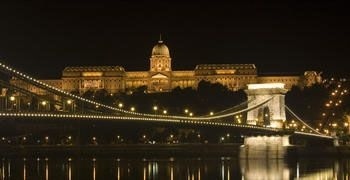 Romantikus hajózás Budapesten vacsorával vagy itallal 19:00 órától- JEGYVÁSÁRLÁS