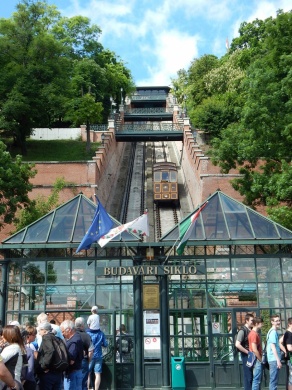 Budavári Sikló, különleges panoráma kirándulás a Budai Várnegyedbe