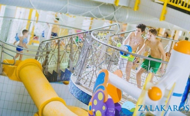 Vízi kalandpark Zalakaroson, Vízipók Gyermekvilág az élmény-, strand- és gyógyfürdőben