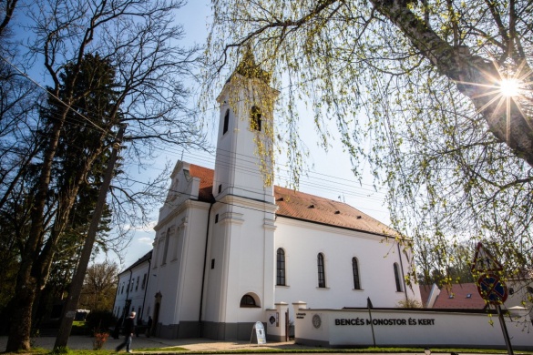 Szent Mauríciusz Monostor programok 2025 Bakonybél