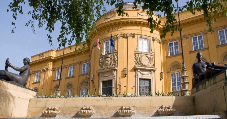 Ingyenes múzeumlátogatás a nemzeti ünnepeken Debrecenben a Déri Múzeumban