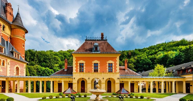 Kastélyhotel Sasvár Resort