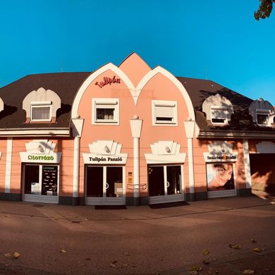 Tulipán Hotel Komárom