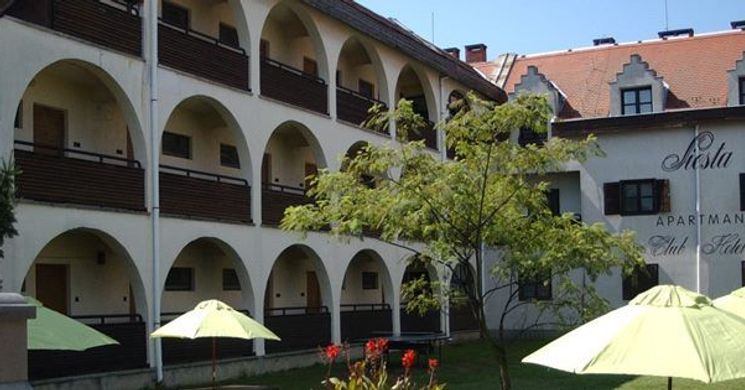 Siesta Club Apartman Harkány