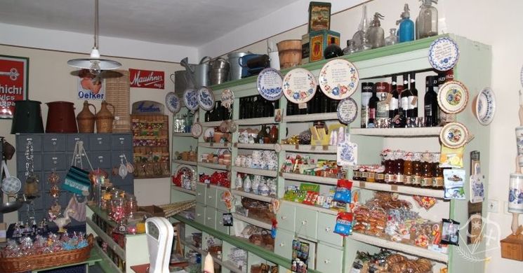 Ópusztaszeri Szatócsbolt és Pékműhely