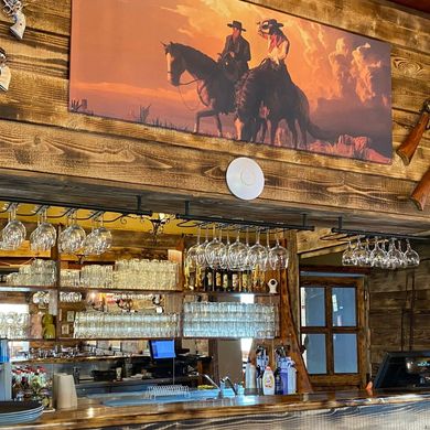 Western Étterem Tordas