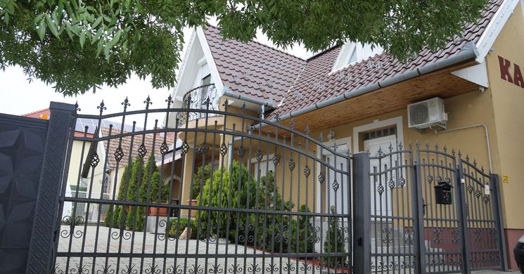 Kaiser Panzió Tápiószentmárton