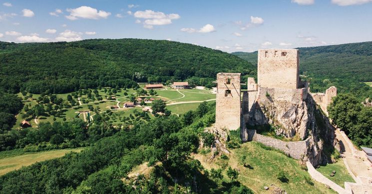 Lovagvölgy Élménypark Csesznek