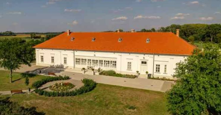 Baghy-Szinyei Merse Kúria Cserkeszőlő