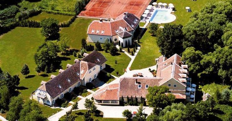 Öreg Malom Hotel****Csepreg