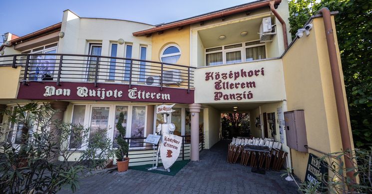 Don Quijote Középkori Étterem Panzió