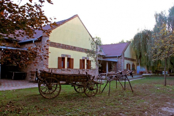 Tőserdei Pálinkaház Étterem