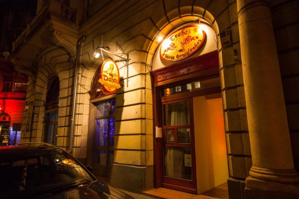 Vörös Oroszlán Teaház Budapest