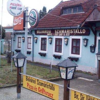 Belvárosi Szamáristálló Pizzéria és Music Club Pápoc