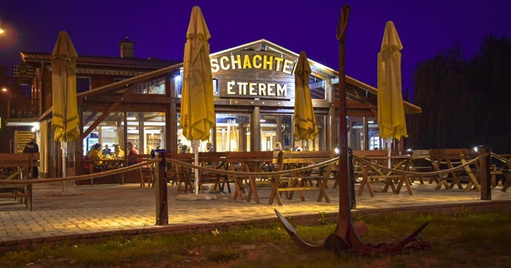 Schachtel Étterem