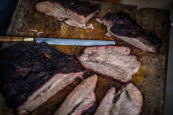 Füstölgő Sarok BBQ Zebegény