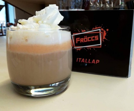 Fröccs Cafe & Bistro Kiskőrös