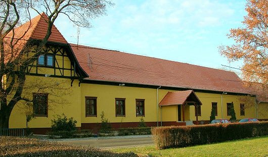 Bálint Ágnes Művelődési Ház és Könyvtár Adony