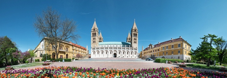 Pécsi Püspökség