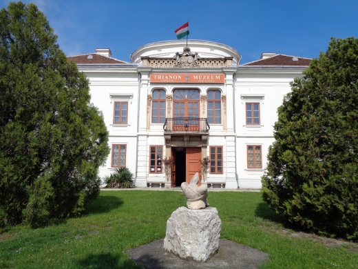 Trianon Múzeum Várpalota